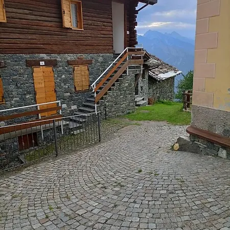 Rustico Con Bellissimo Di Montagna * Sommarese